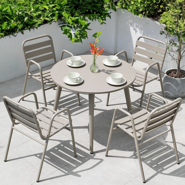 Hokku Designs Ruddell 4 Person Round Outdoor Dining Set Wayfair Canada